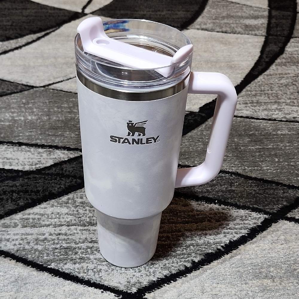 LIMITED EDITION STANLEY QUENCHER H2.0 FLOWSTATE TUMBLER PURPLE CLOUD WISTERIA